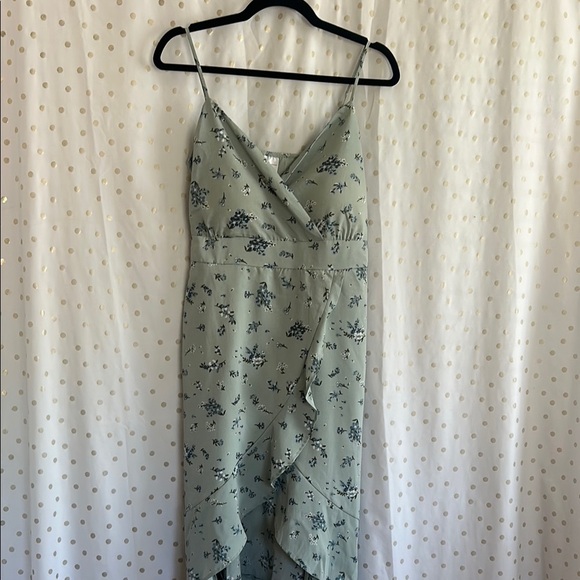No Boundaries Green Floral Dress - Picture 2 of 11